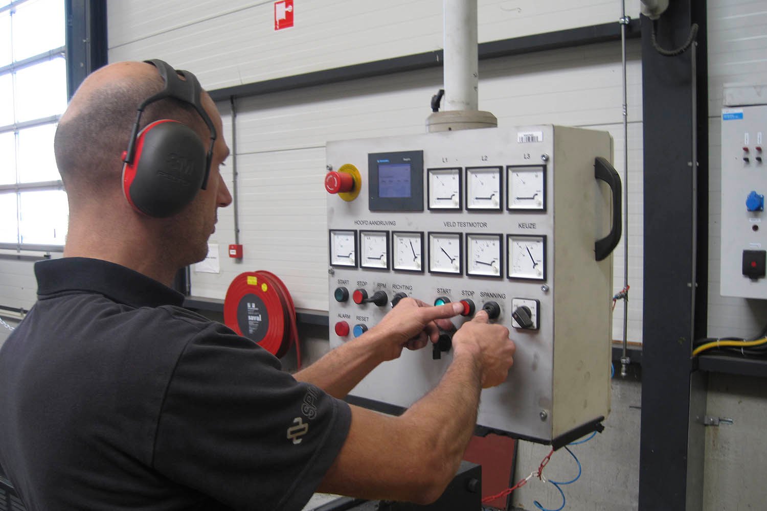 Traditional motor torque testing Traditional motor torque testing