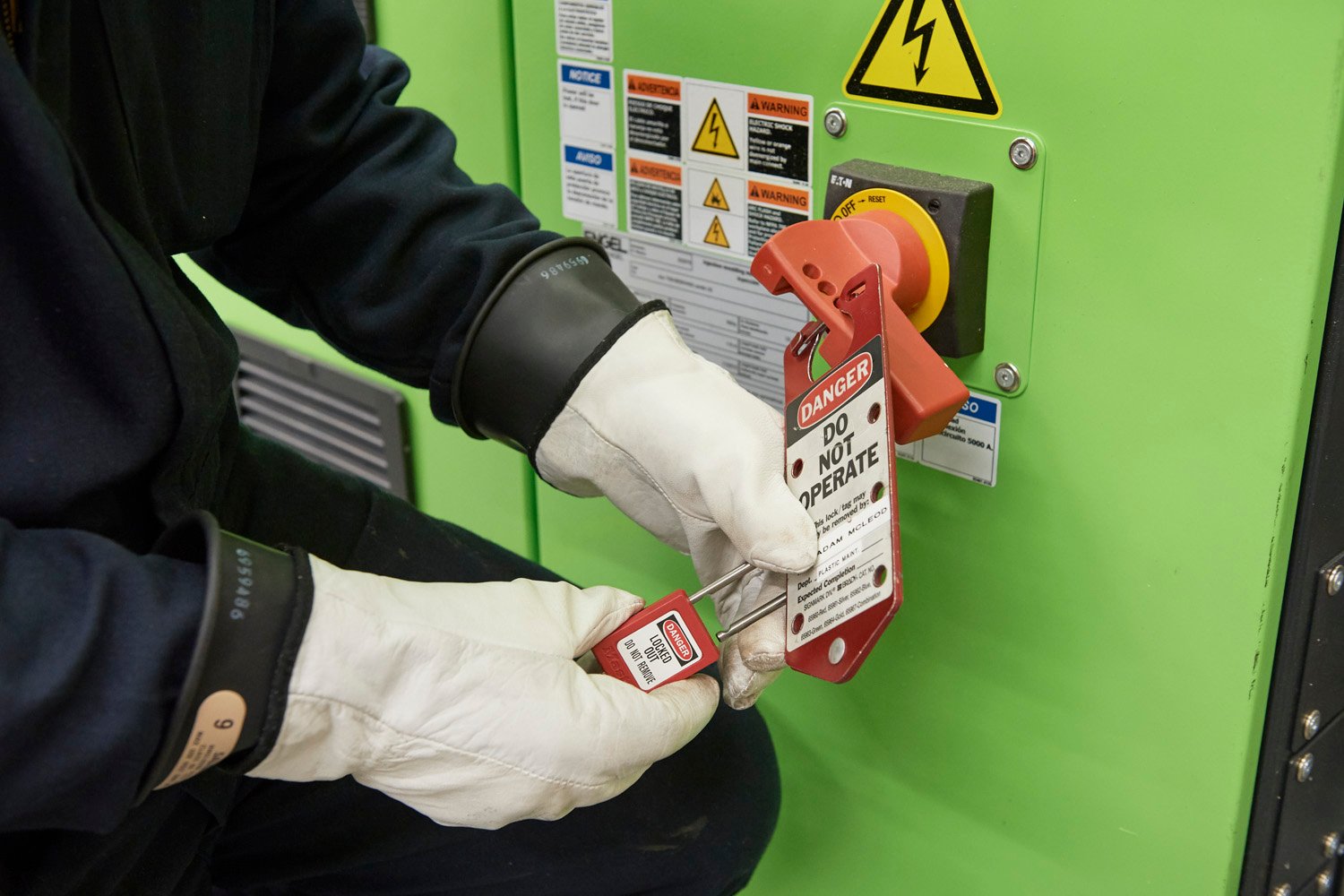 Worker locking equipment as a safety procedure