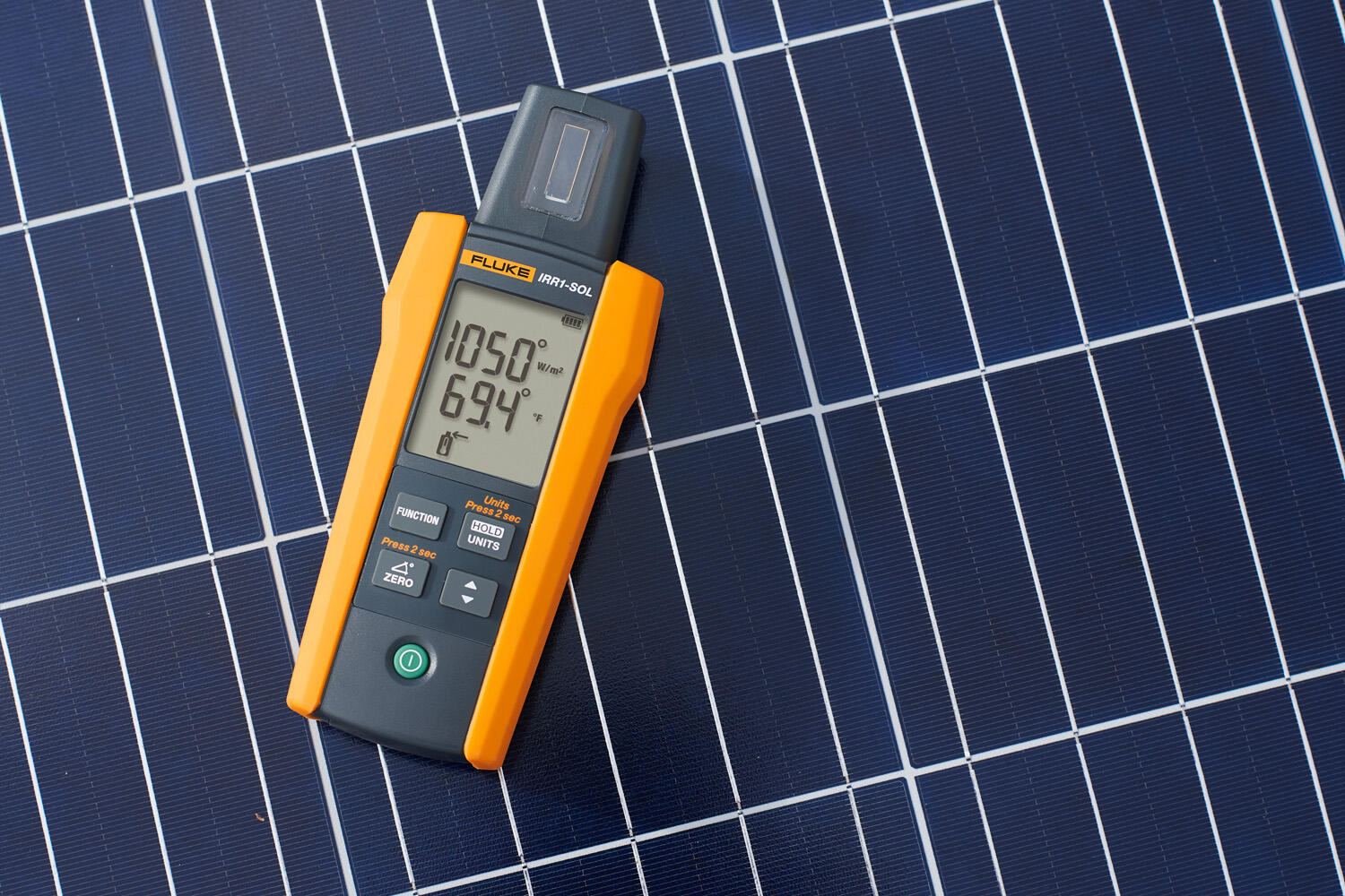 Fluke 325 Clamp Meter, Solar Irradiance Meter & TLPV1 MC4 Test Leads