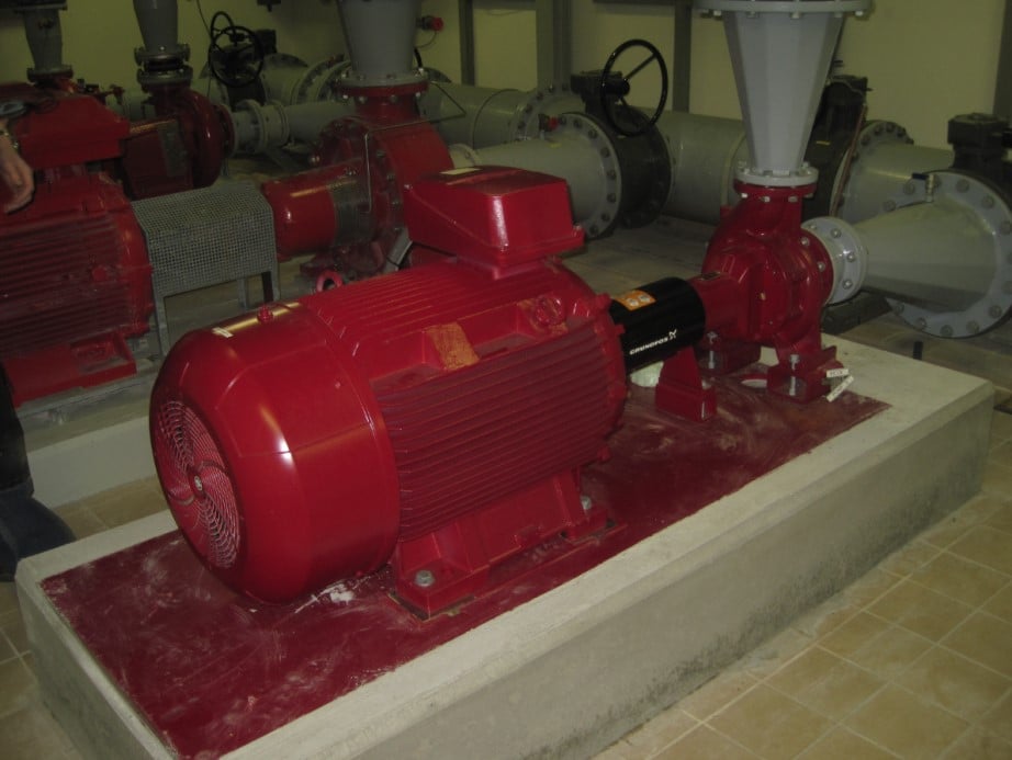 Water pumps working in parallel