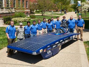 肯塔基大学的工科学生就制造出了这样一辆太阳能赛车，在首届Fluke