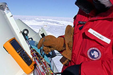 Fluke Digital Multimeters in Antarctica | Fluke