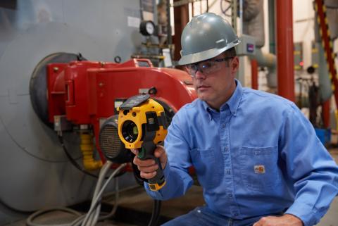 Industrial thermography in preventive maintenance programs
