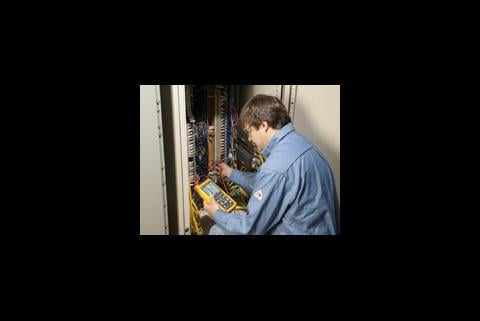 Troubleshooting Programmable Automation Controller (PAC) I/O at the physical level | Fluke