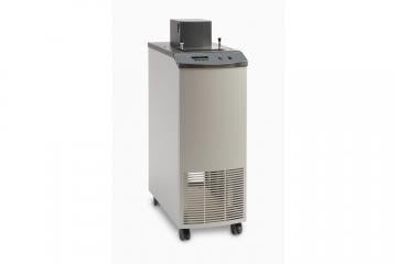 6331/7341/7381 Deep-Well Compact Baths