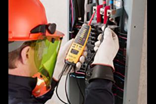Caso práctico: Las compañías de servicios eléctricos van a lo seguro…