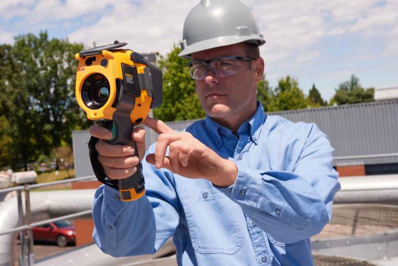 How to Improve Thermal Camera Accuracy by Focusing Fluke