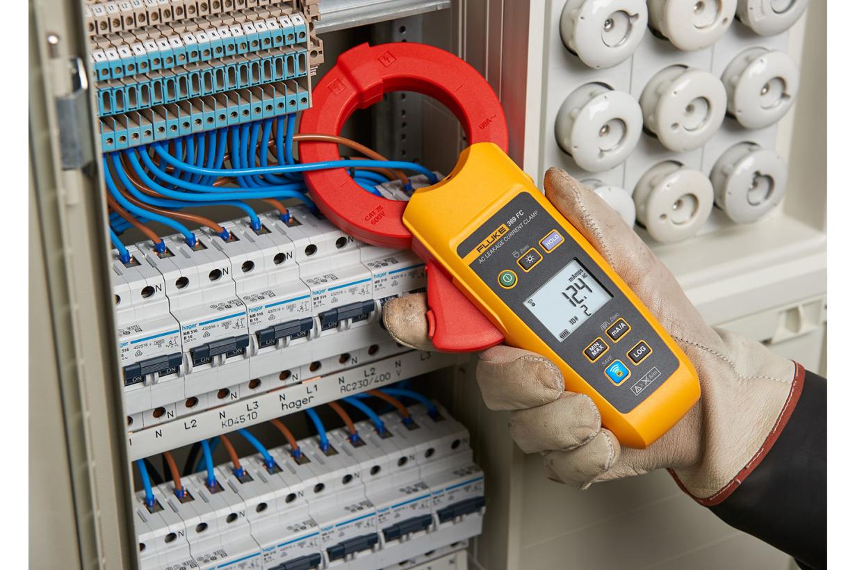 Fluke 369 FC Leakage Current Clamp Meter Fluke