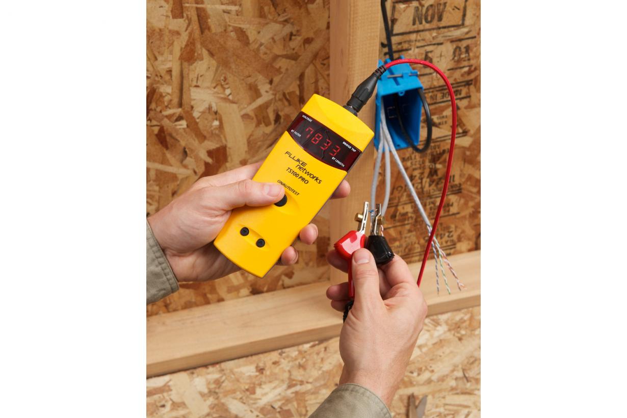 Fluke Networks Cable Fault Finder with Bridge Tap Detect Fluke