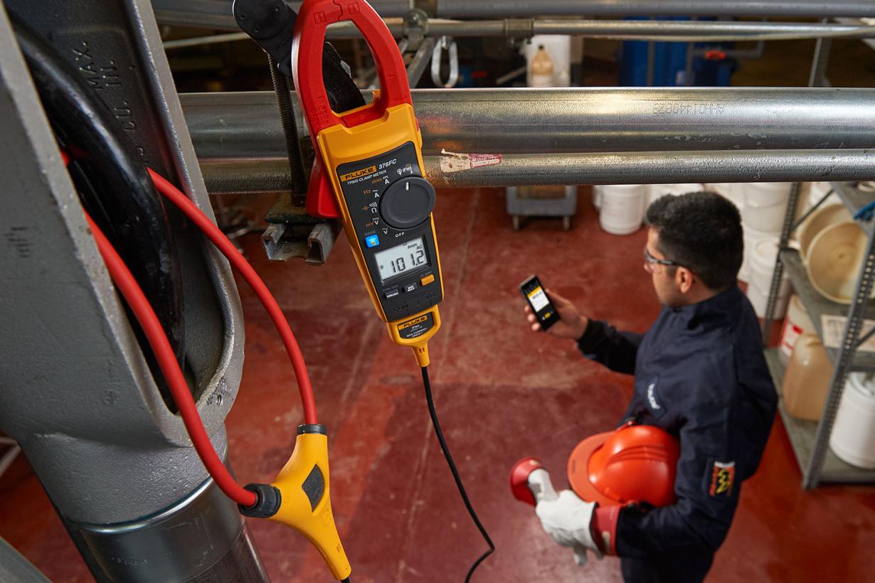 True-RMS Clamp Meter | Fluke 376 FC AC/DC with iFlex | Fluke