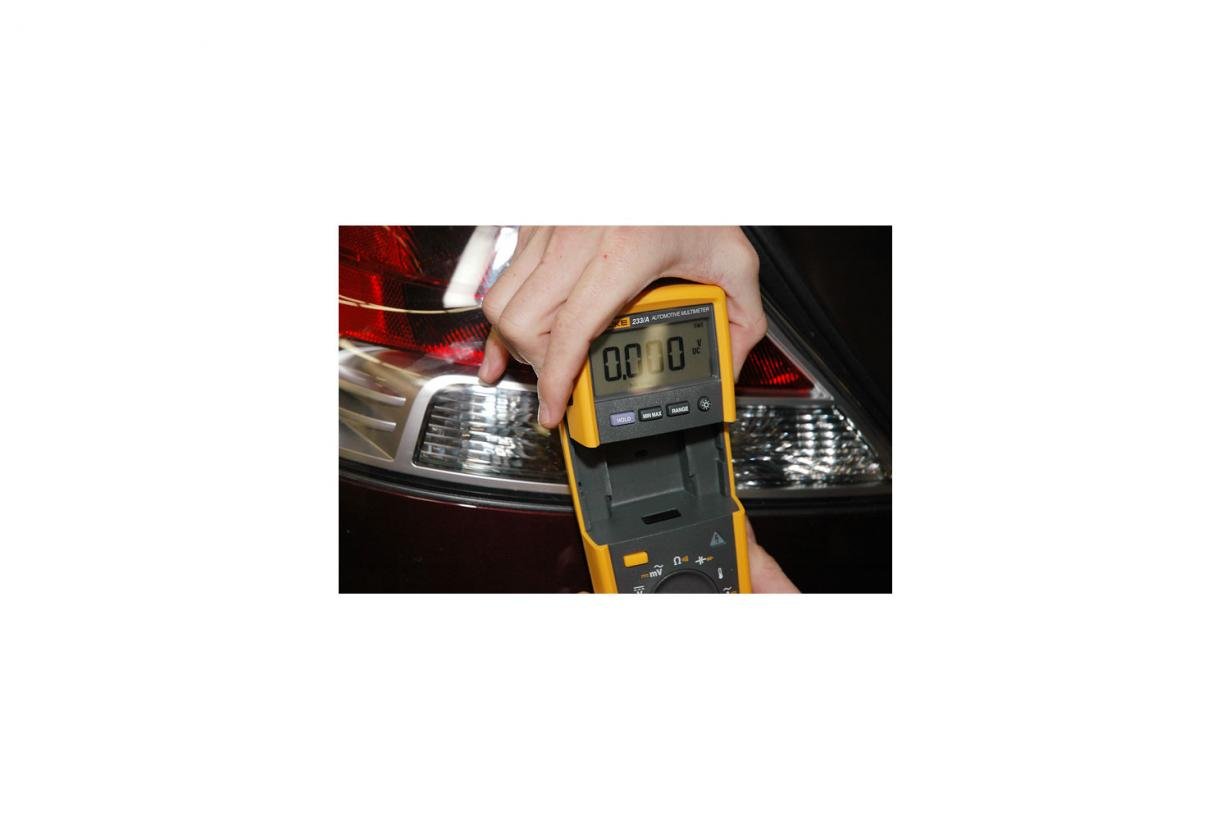 Fluke 233/A Remote Display Automotive Digital Multimeter Kit Fluke