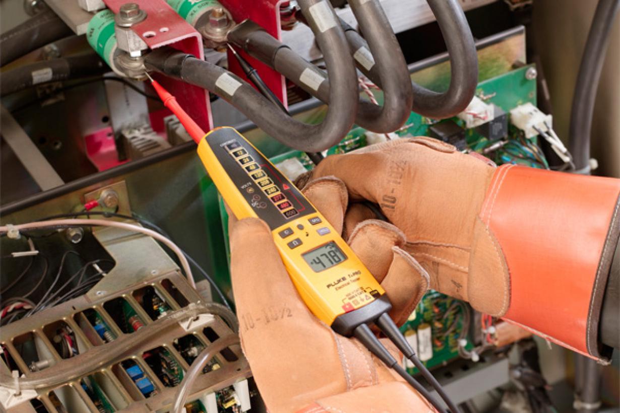 Fluke T+PRO Electrical Voltage Tester Fluke